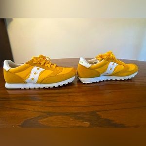 Old school Saucony sneakers, unisex